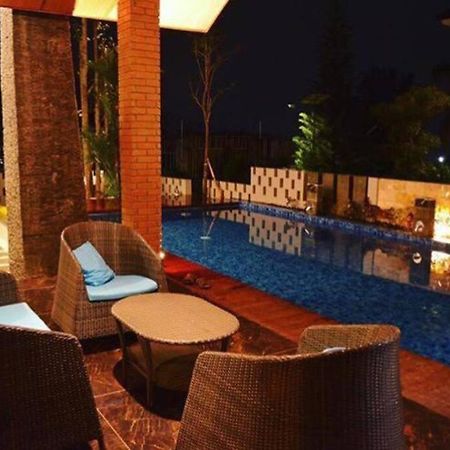 Villa Agro Kusuma Pinus R7 Batu  Ngoại thất bức ảnh